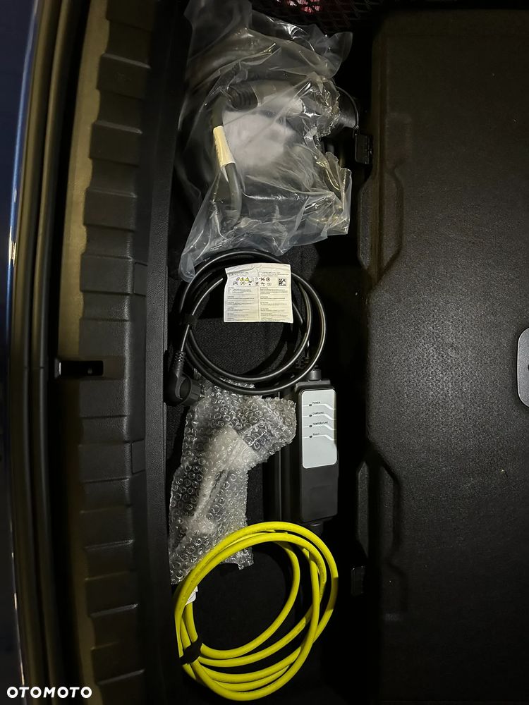 BMW Seria 3 330e xDrive M Sport sport - 26