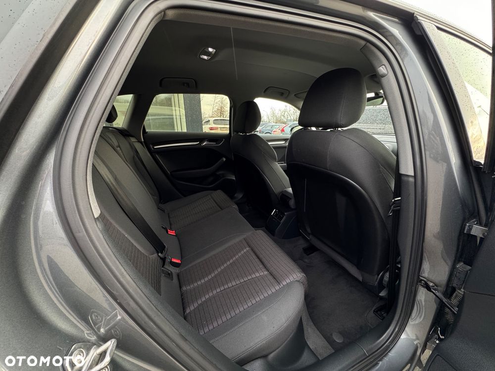Audi A3 Sportback 35 TFSI Sport S tronic - 22