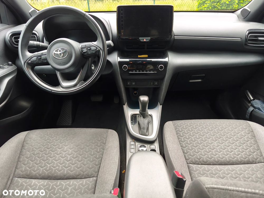 Toyota Yaris Cross - 16