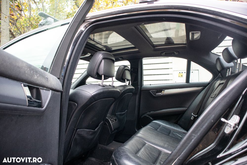 Mercedes-Benz C 220 CDI DPF BlueEFFICIENCY SPORT EDITION - 8