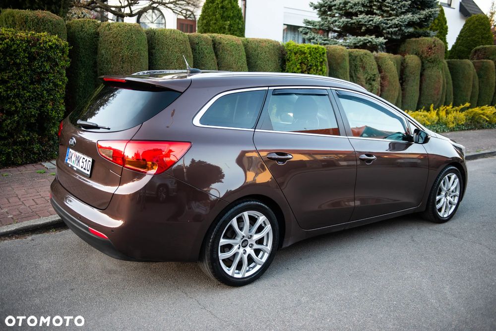 Kia Ceed 1.6 GDI ISG Platinum Edition - 13