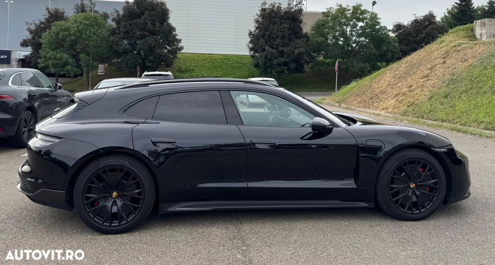 PORSCHE Taycan 2023 — imagine 4