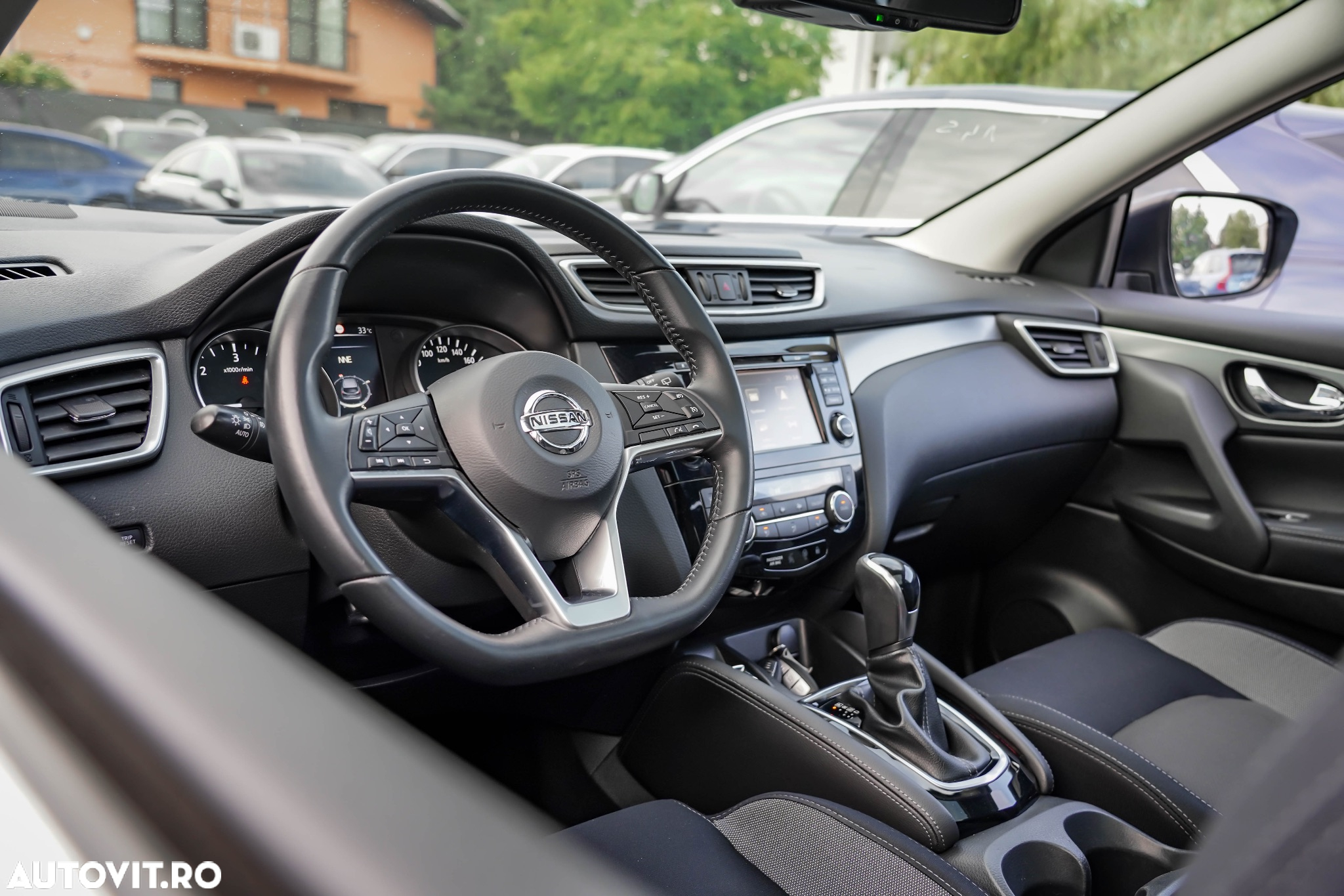 Nissan Qashqai 1.6 DCI Xtronic TEKNA - 22