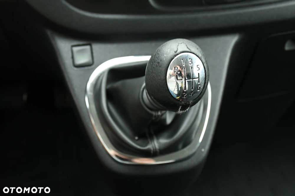 Renault trafic/Nissan NV300 - 10