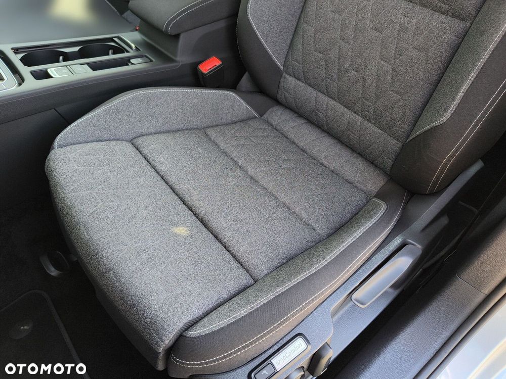 Volkswagen Passat - 23