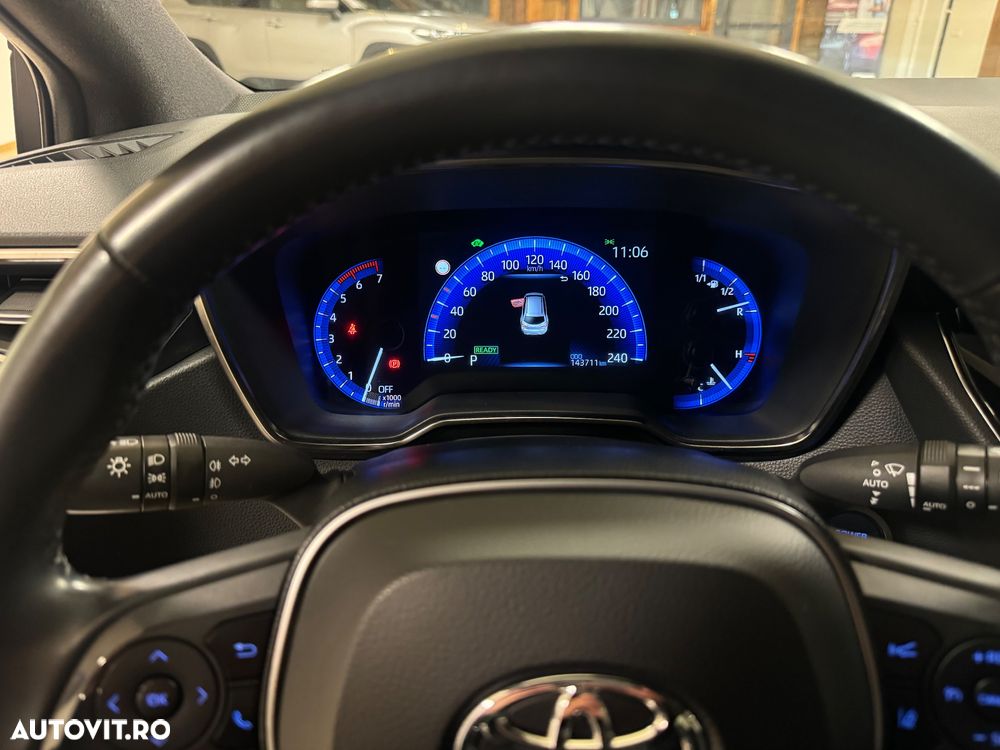 Toyota Corolla 1.8 HSD Exclusive - 10