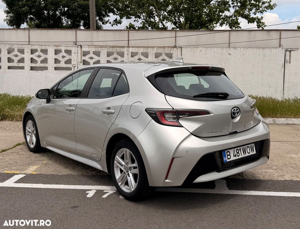 Toyota Corolla - 4
