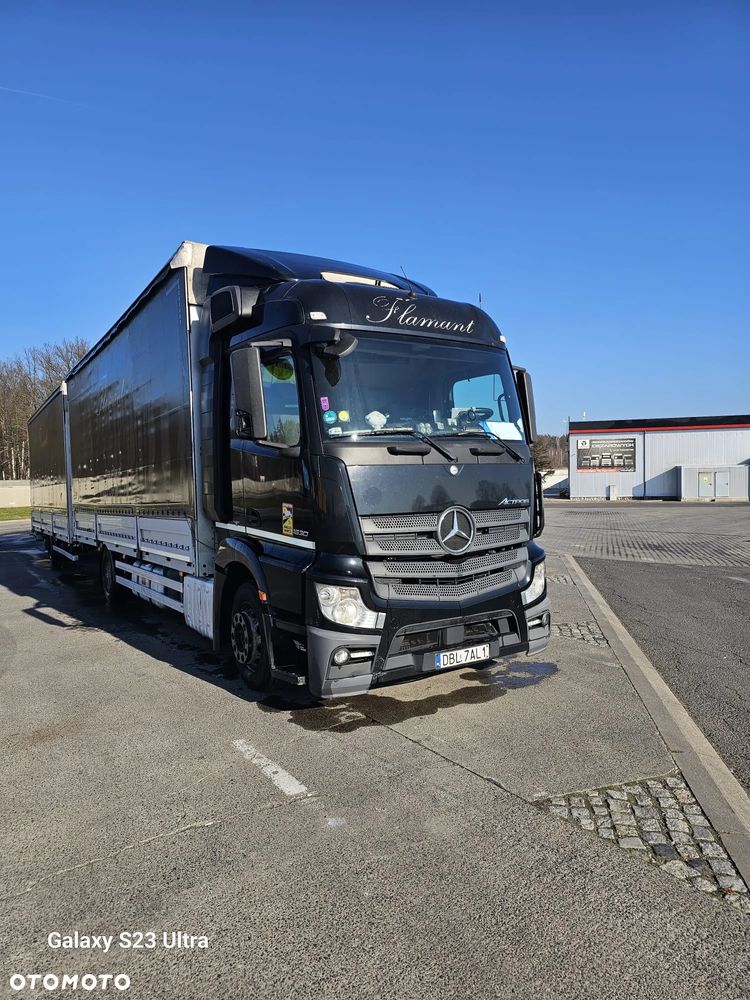 Mercedes-Benz Actros - 3