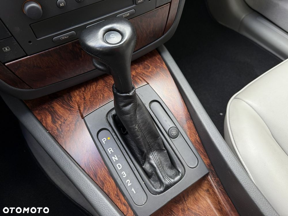 Opel Omega 3.0 Executive - 27