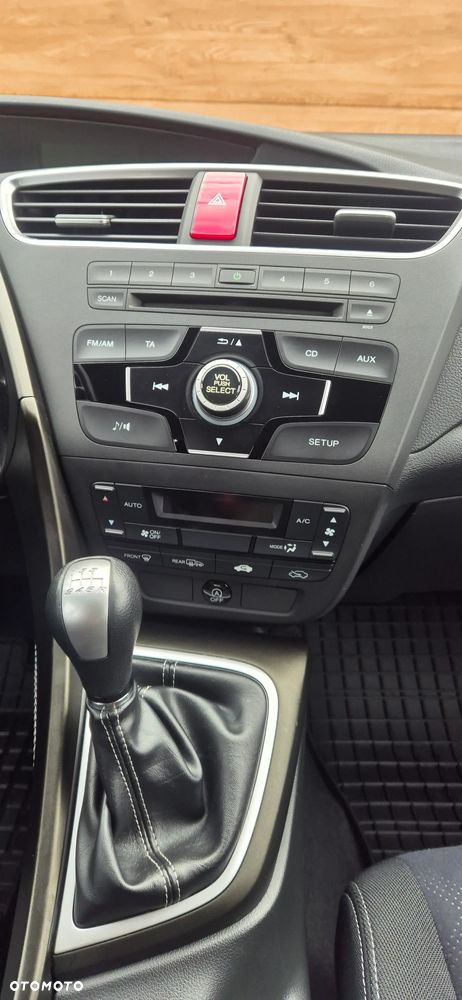 Honda Civic 1.4 Comfort - 25