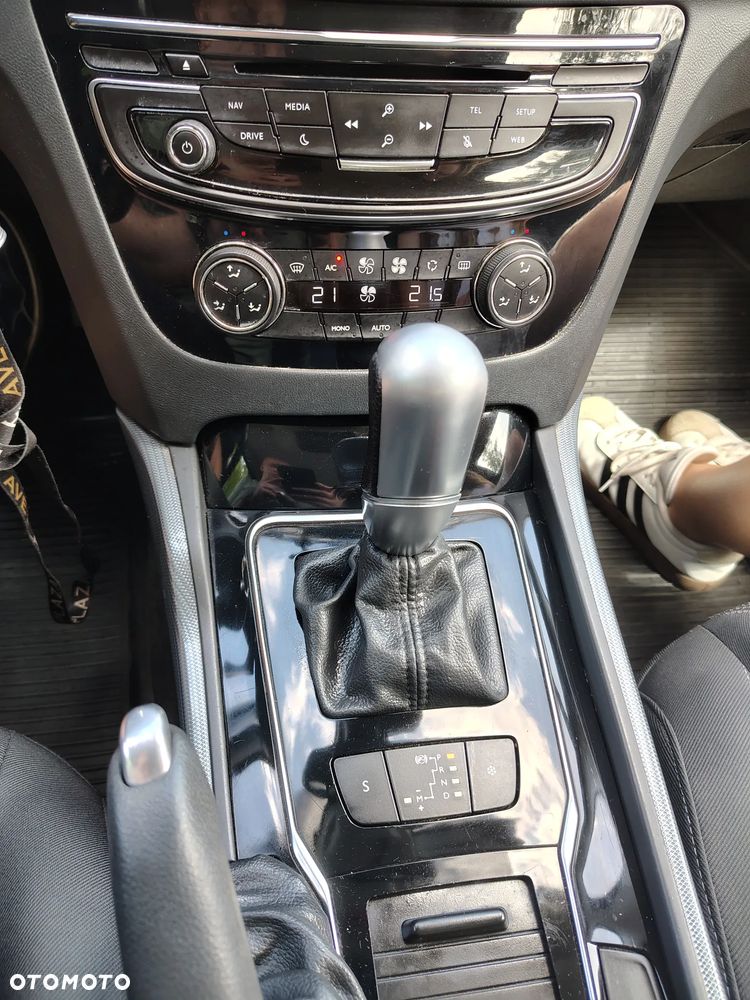 Peugeot 508 BlueHDi 120 EAT6 Stop&Start Business-Line - 10