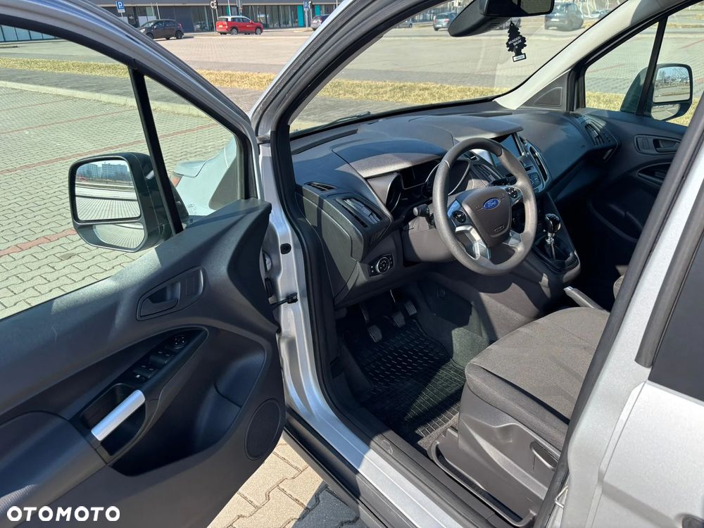 Ford Tourneo Connect Grand - 14