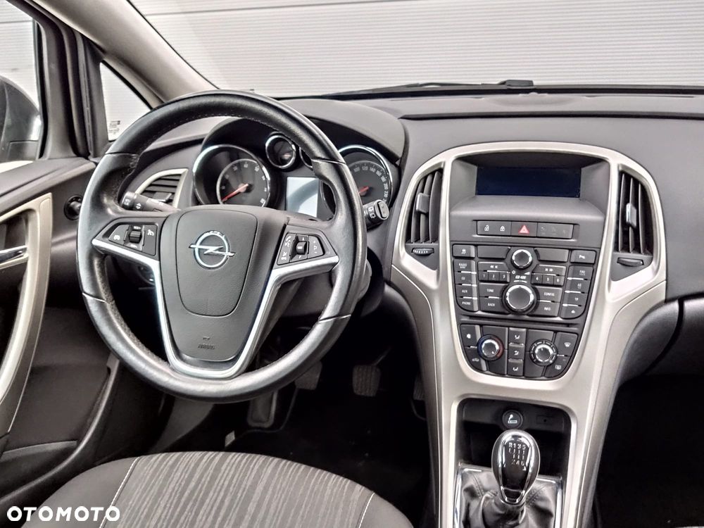 Opel Astra 1.4 Turbo Exklusiv - 13