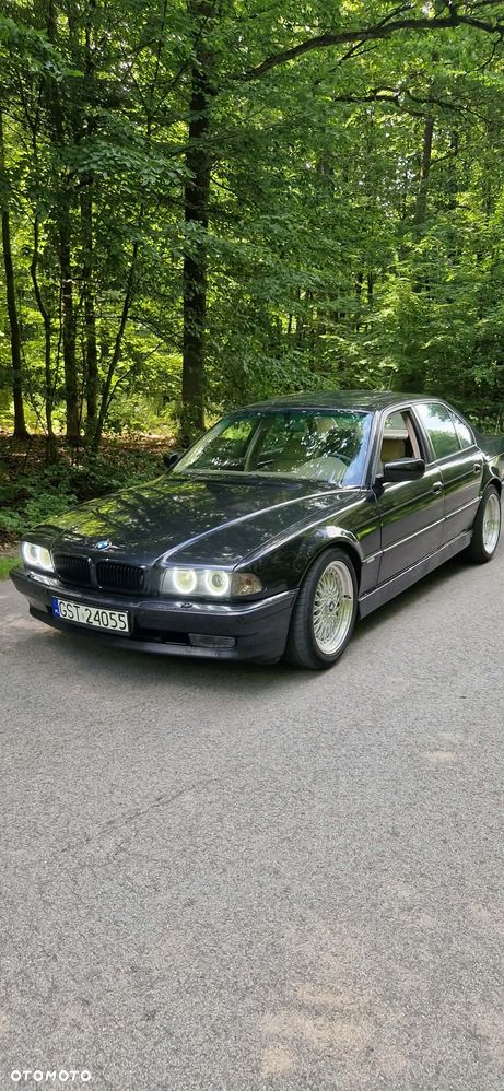 BMW Seria 7 - 4