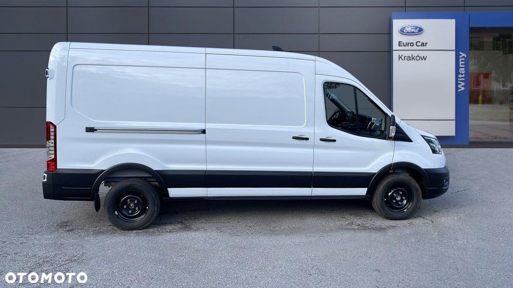 Ford E-Transit - 12
