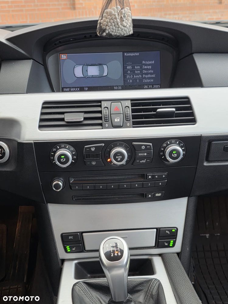BMW Seria 5 520d Edition Lifestyle - 15