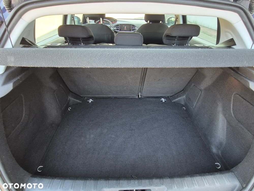 Peugeot 308 - 17