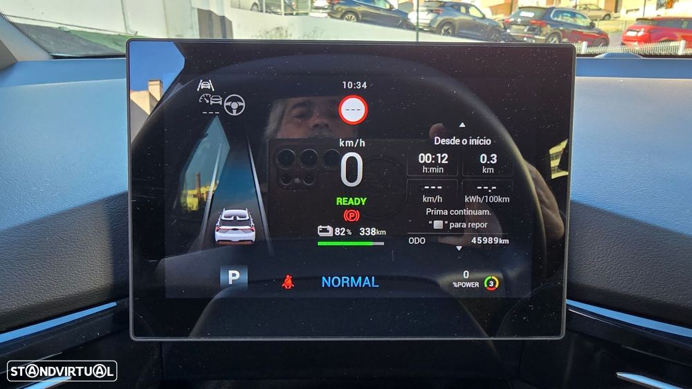 MG MG4 64 kWh Luxury - 18