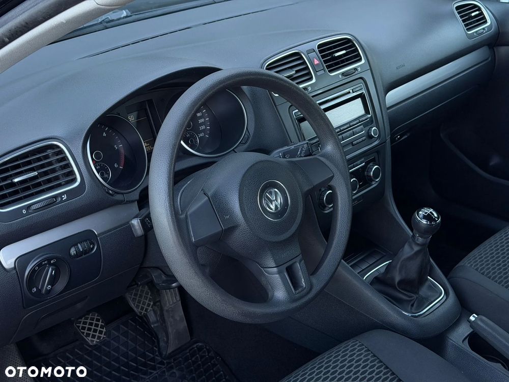 Volkswagen Golf 1.6 TDI Comfortline - 25