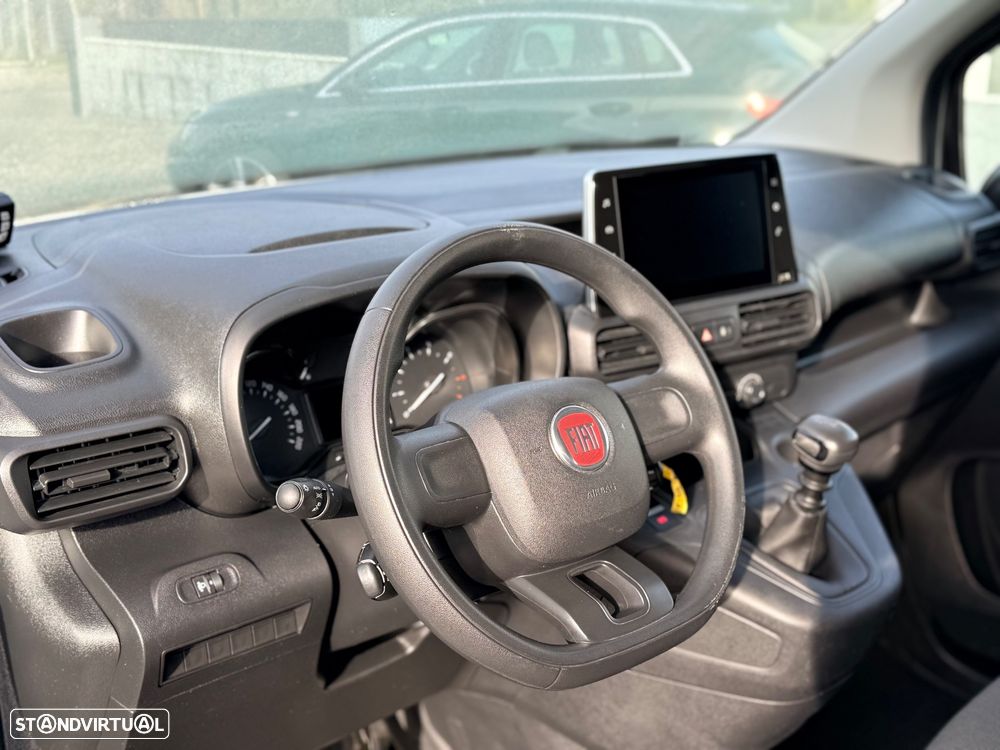 Fiat Doblo 1.5BlueHDi Maxi c/ Frio - 11