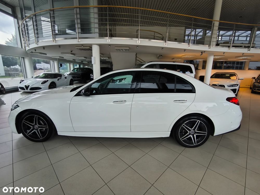 Mercedes-Benz Klasa C 200 mHEV 4-Matic AMG - 11