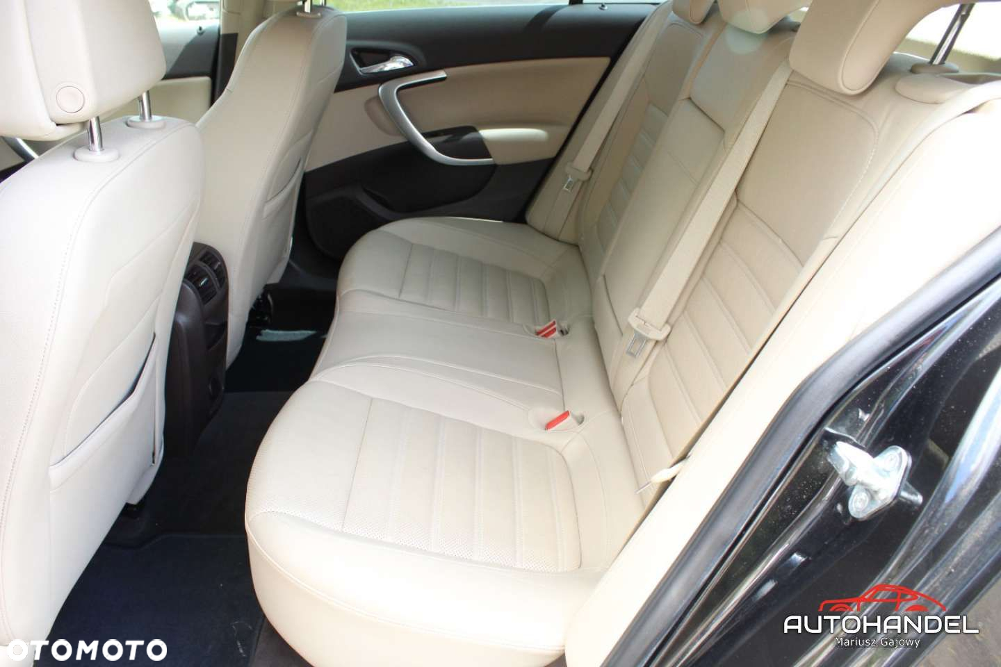 Opel Insignia - 18
