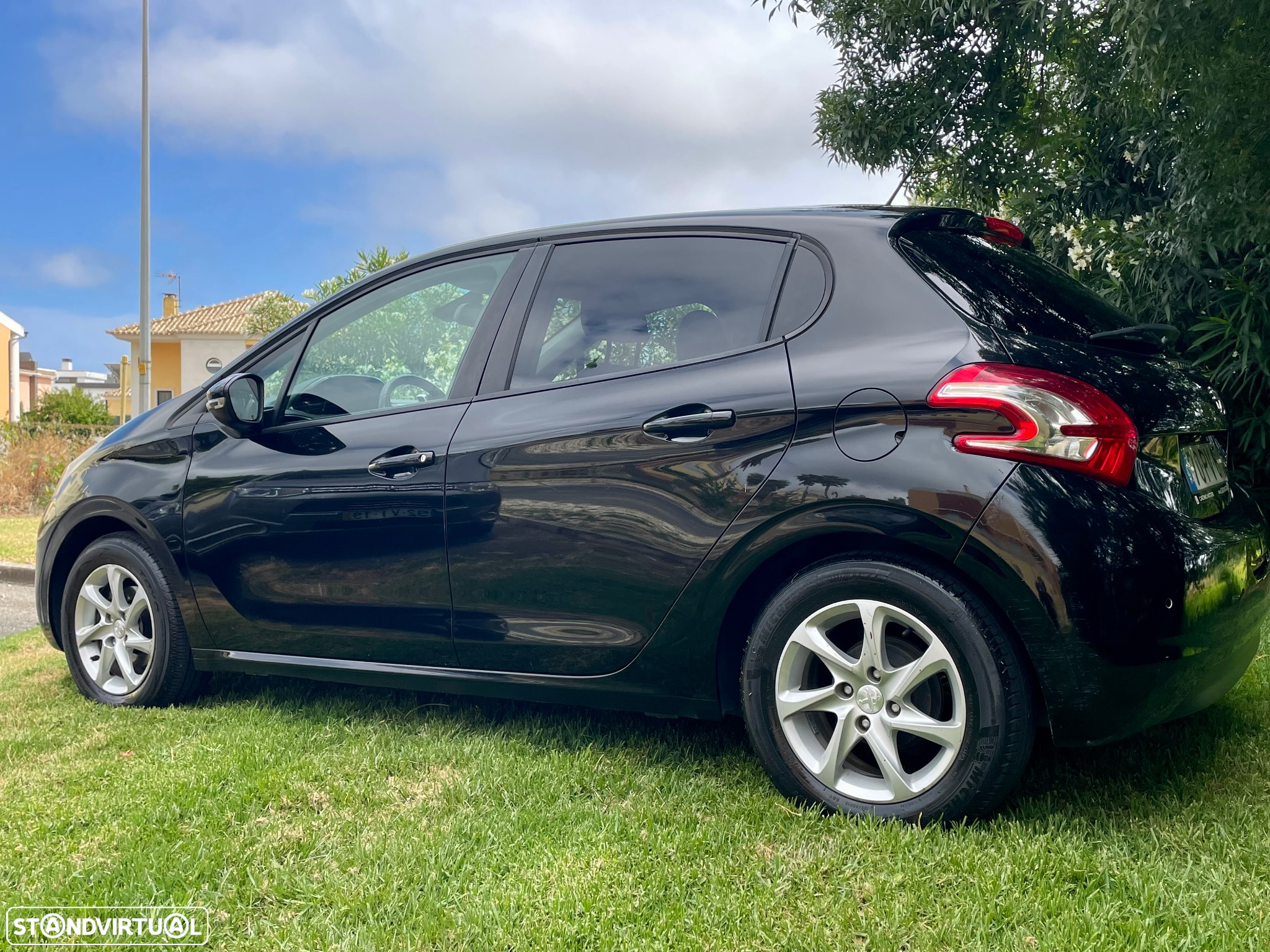 Peugeot 208 1.2 PureTech Access - 4