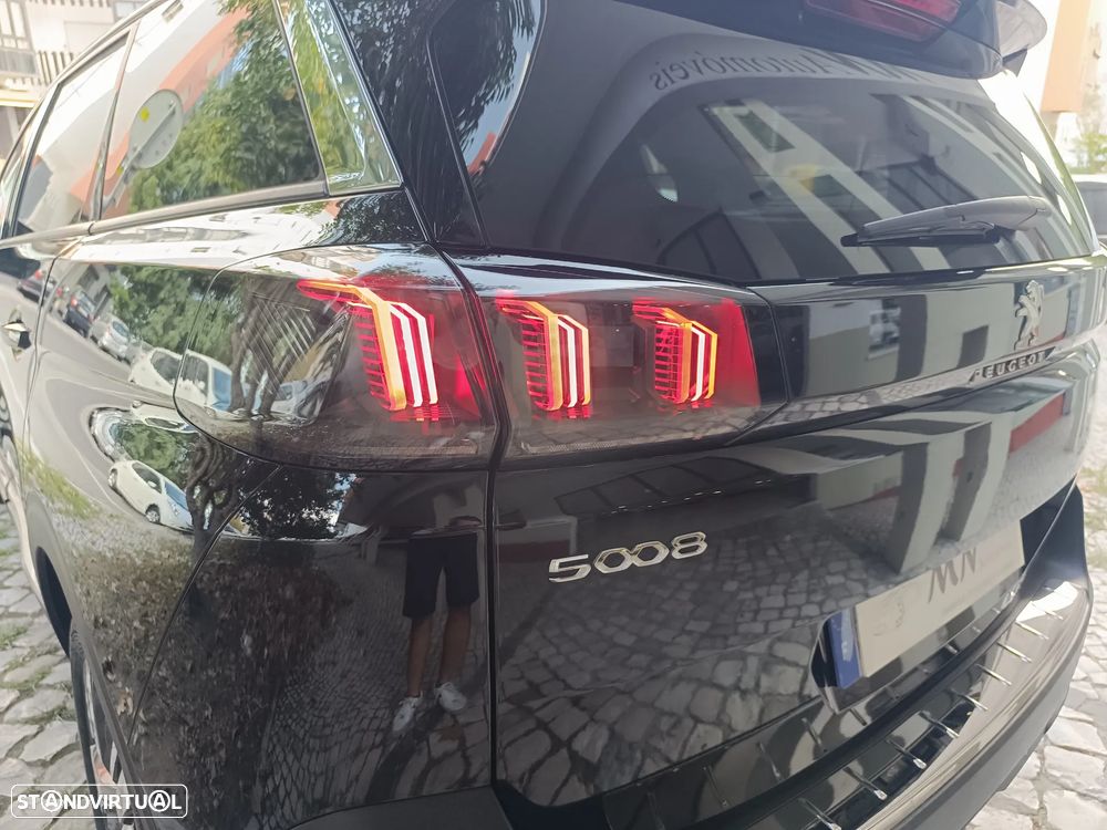 Peugeot 5008 PureTech 130 Stop & Start Allure Pack - 19