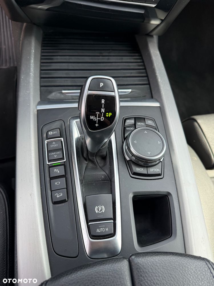 BMW X5 xDrive40d Sport-Aut - 37