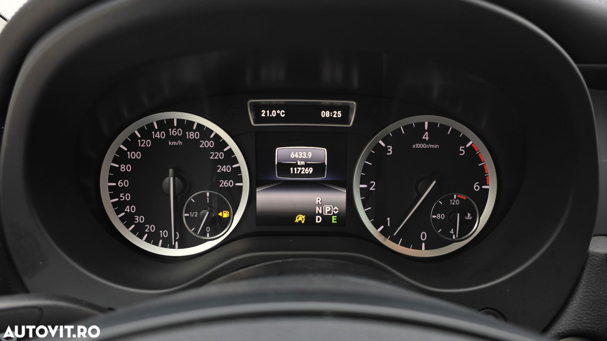 Infiniti Q30 - 16