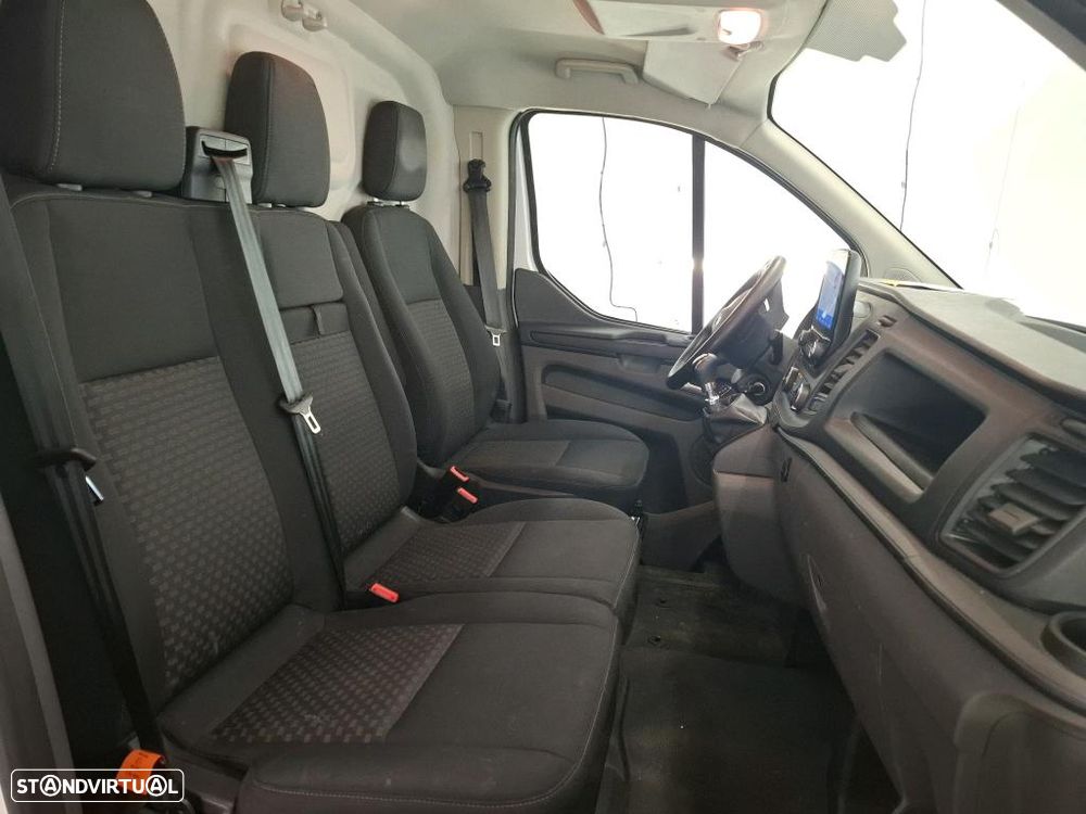 Ford Transit Custom 2023 - 2.0Tdci 130CV •GPS •CAMERA •c/IVA dedutível - 7