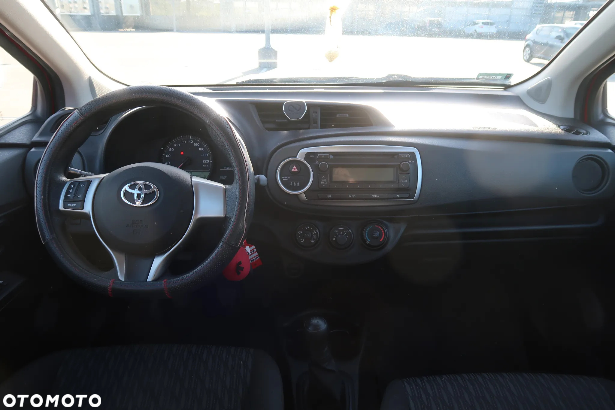 Toyota Yaris 1.0 Luna - 12