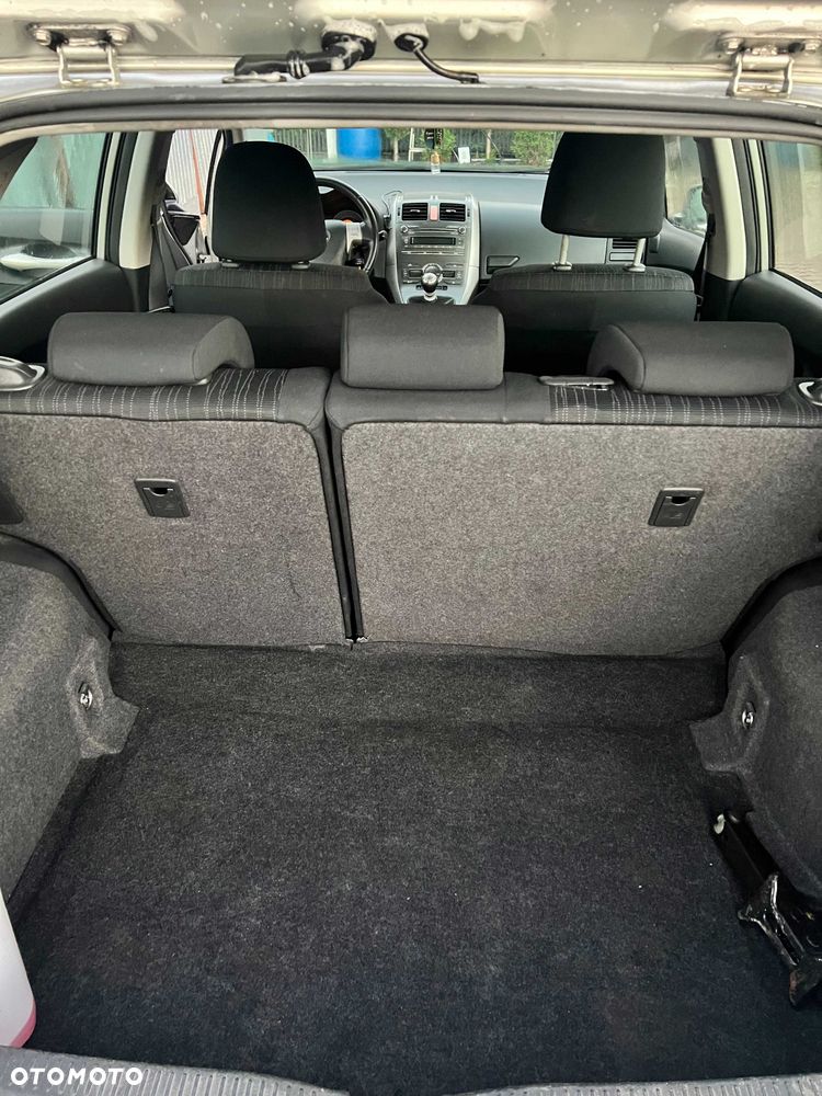 Toyota Auris - 8