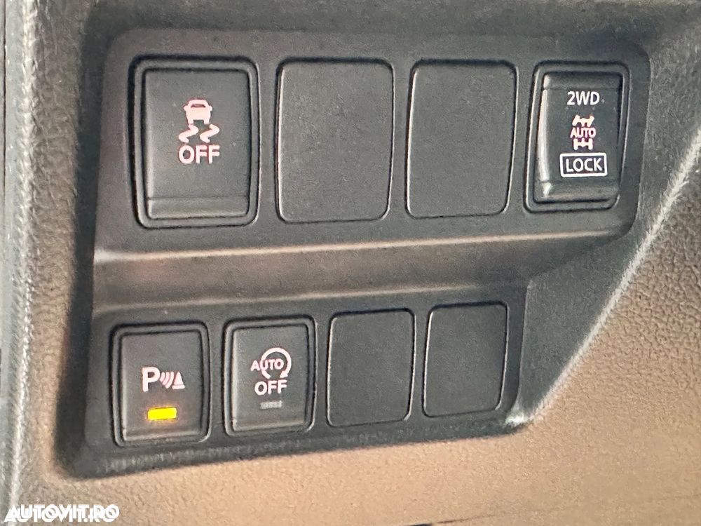 Nissan Qashqai 1.6 DCI 4 x 4 DPF tekna - 29