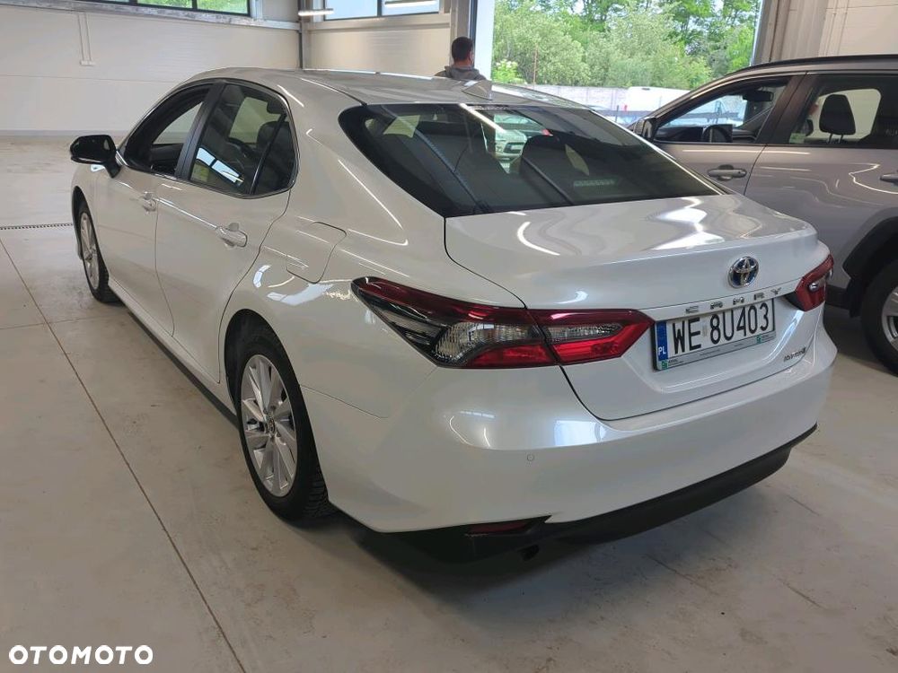 Toyota Camry 2.5 Hybrid Comfort CVT - 3