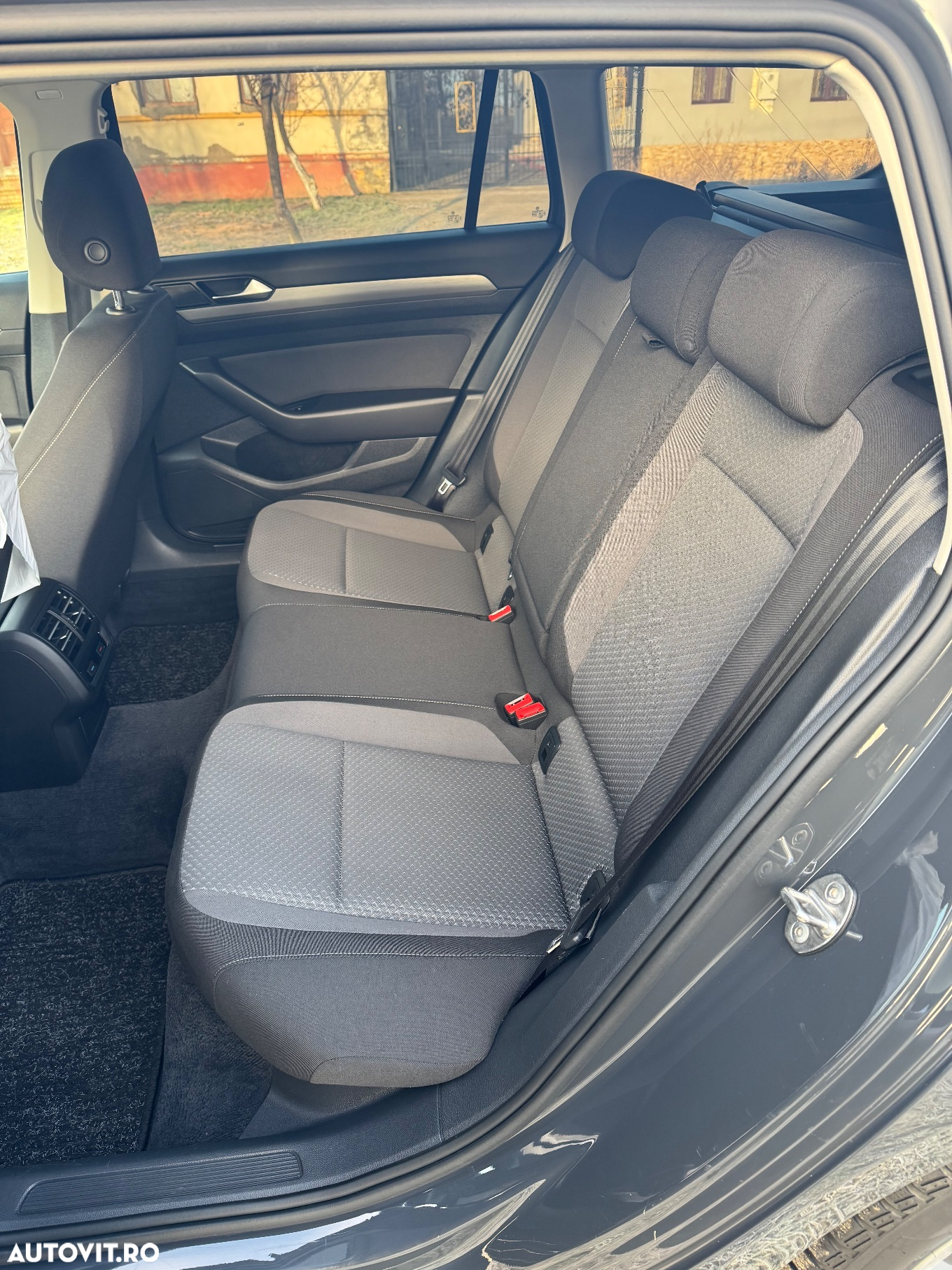Volkswagen Passat Variant 2.0 TDI (BlueMotion Technology) Trendline - 6