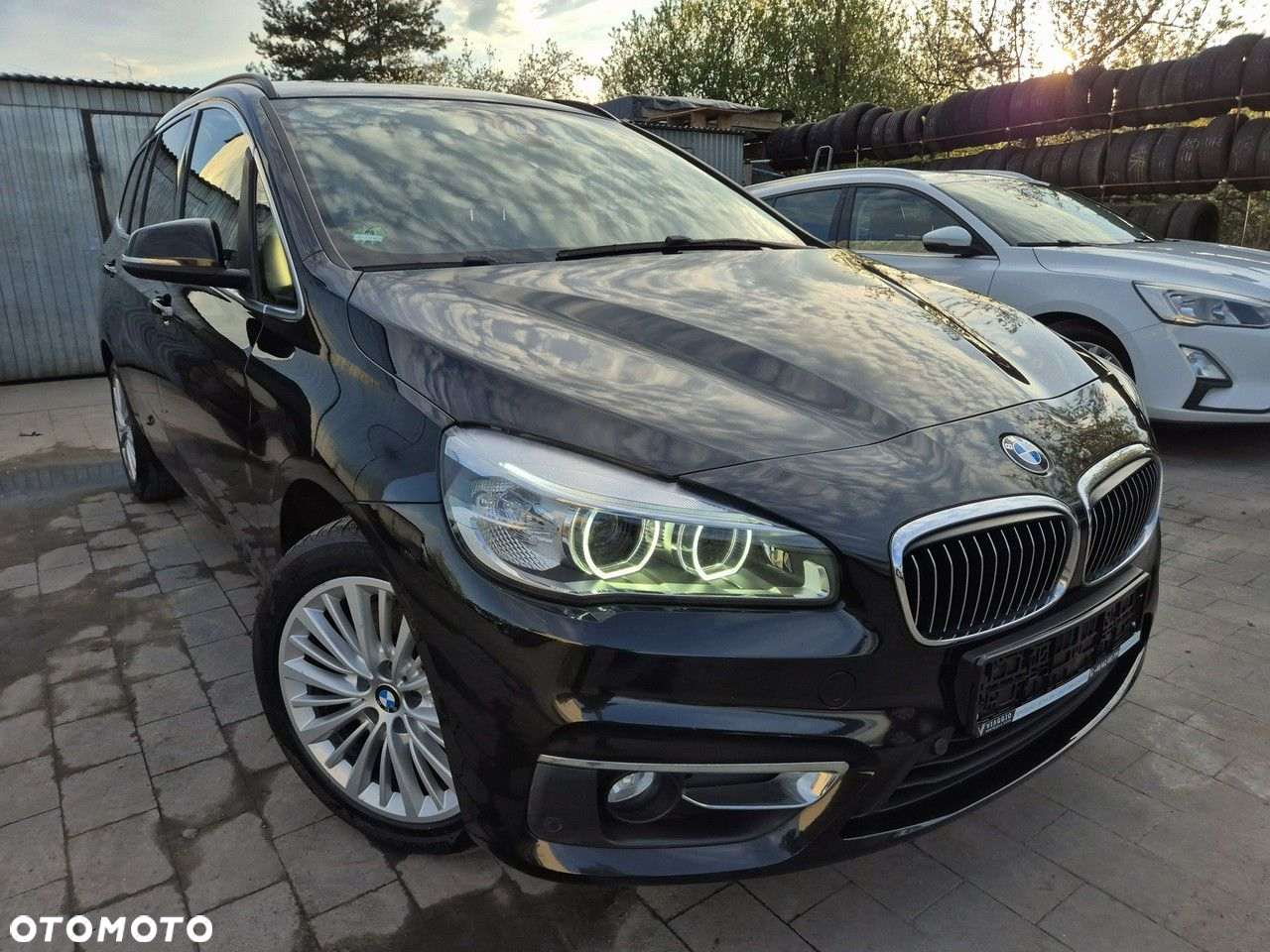 BMW Seria 2 220d Gran Tourer Luxury Line - 2