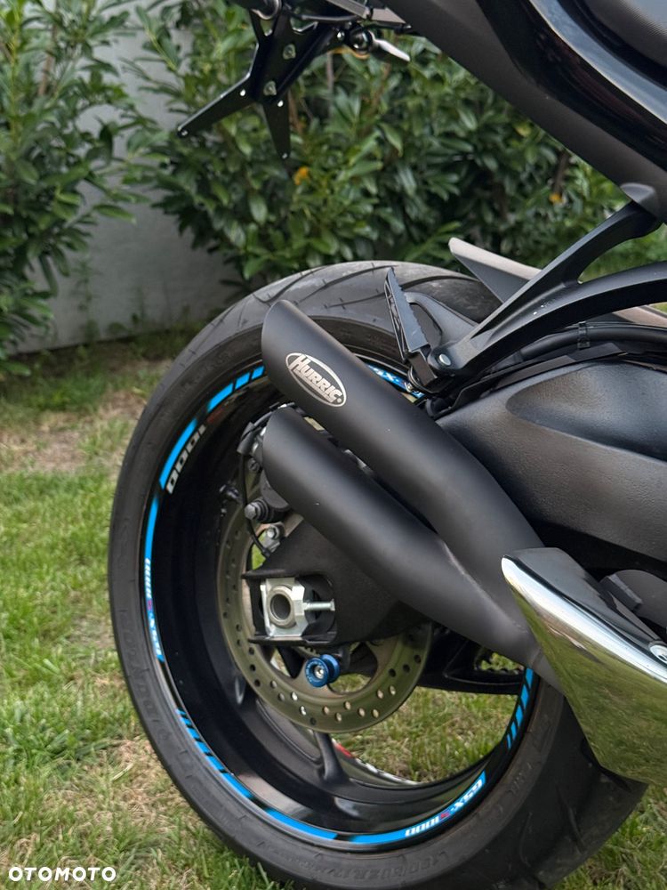 Suzuki GSX 1000 - 13