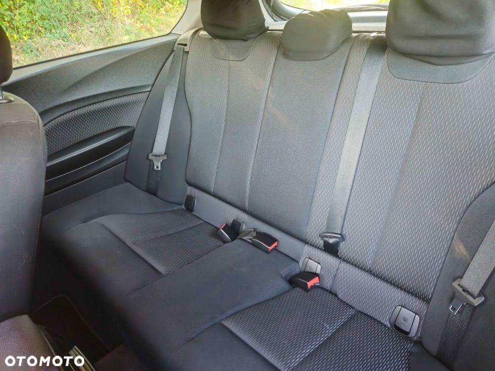 BMW Seria 1 114d - 12