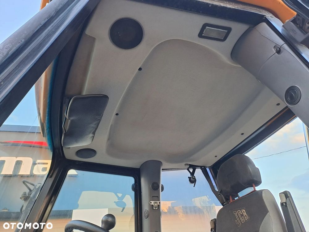 JCB 3CX Sitemaster 2005 rok - 12