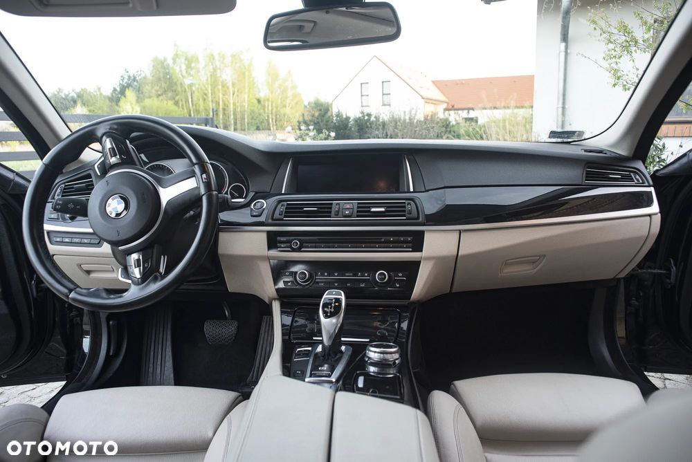 BMW Seria 5 530d Sport-Aut Luxury Line - 14