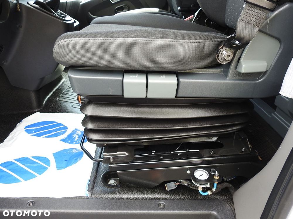 Opel MOVANO PLANDEKA 10 PALET WEBASTO TEMPOMAT KLIMATYZACJA PNEUMATYKA  165KM - 29