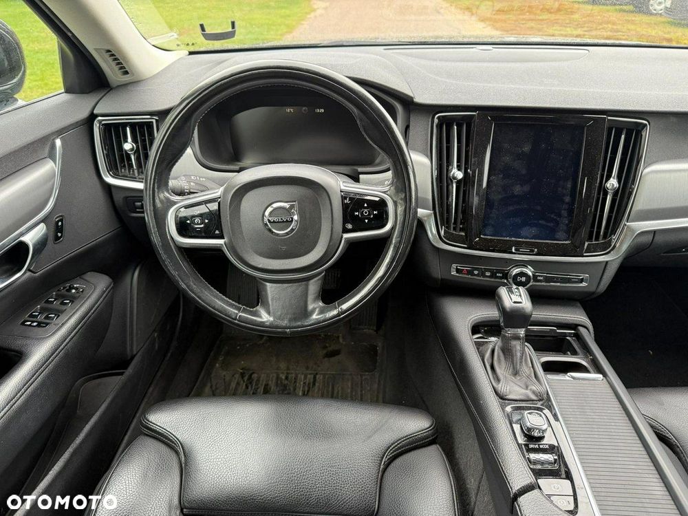 Volvo V90 - 35