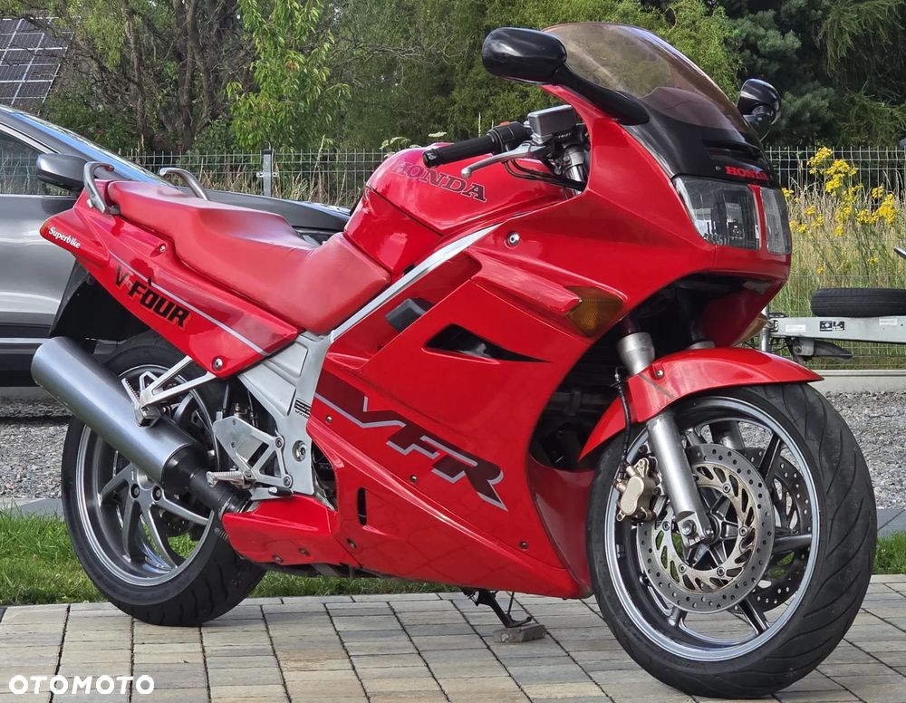 Honda VFR - 25