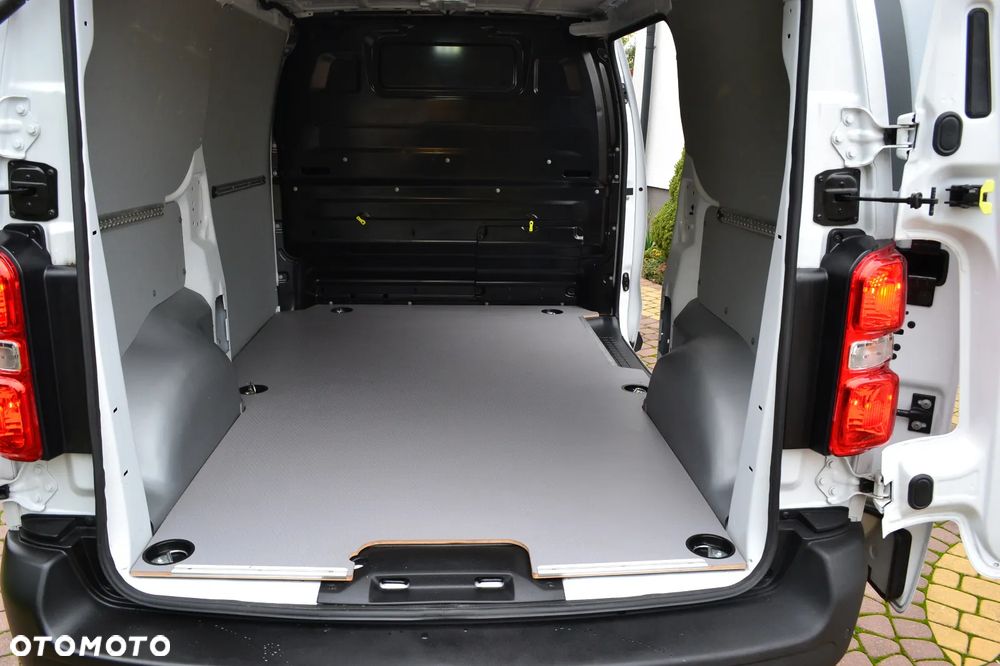 Opel Vivaro - 24