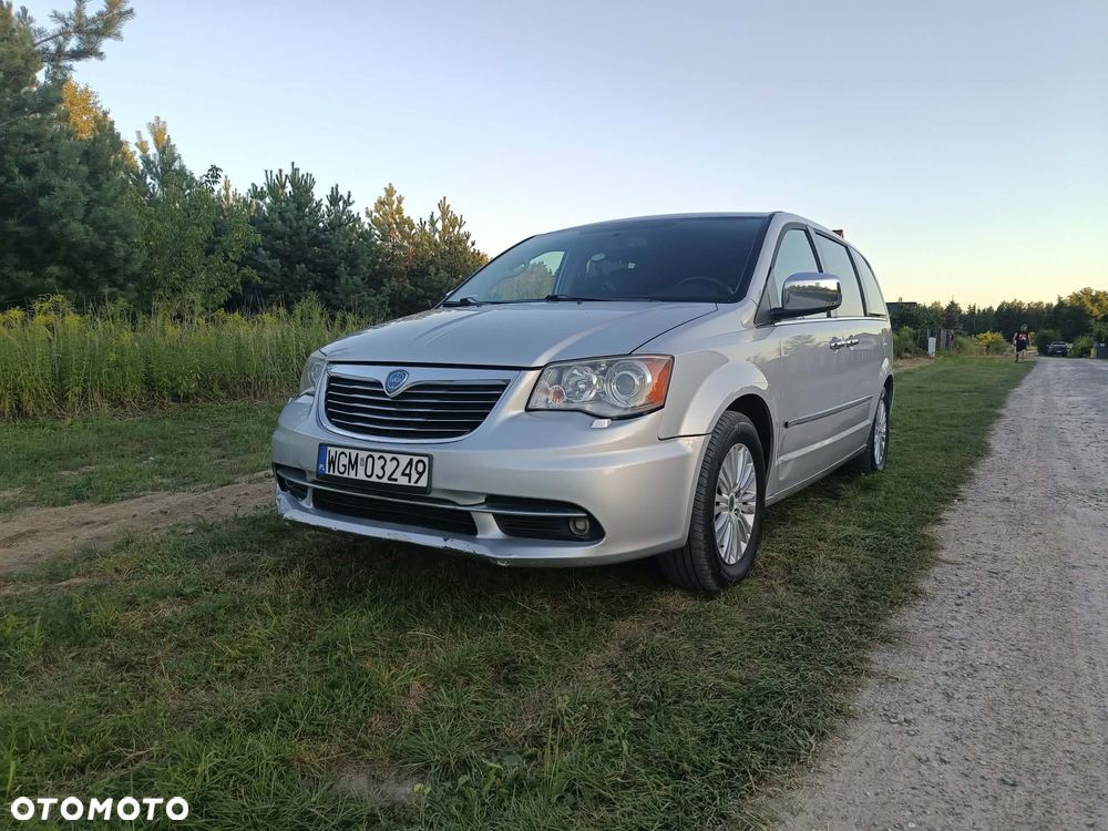 Lancia Voyager 2.8CRD Gold - 7