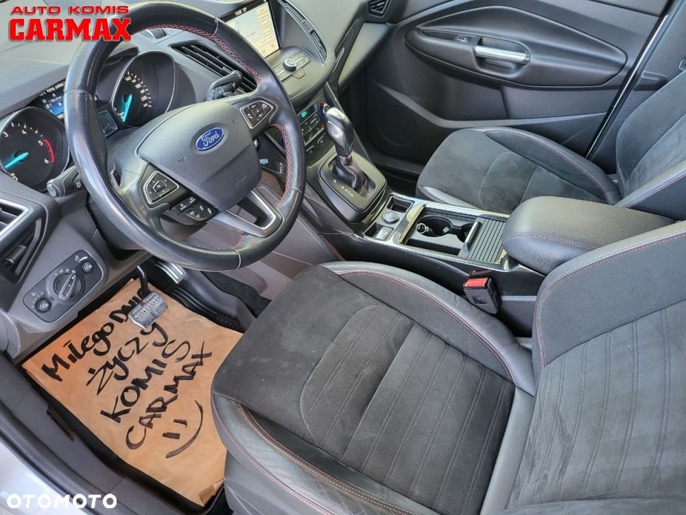 Ford Kuga 2.0 TDCi 2x4 ST-Line - 32