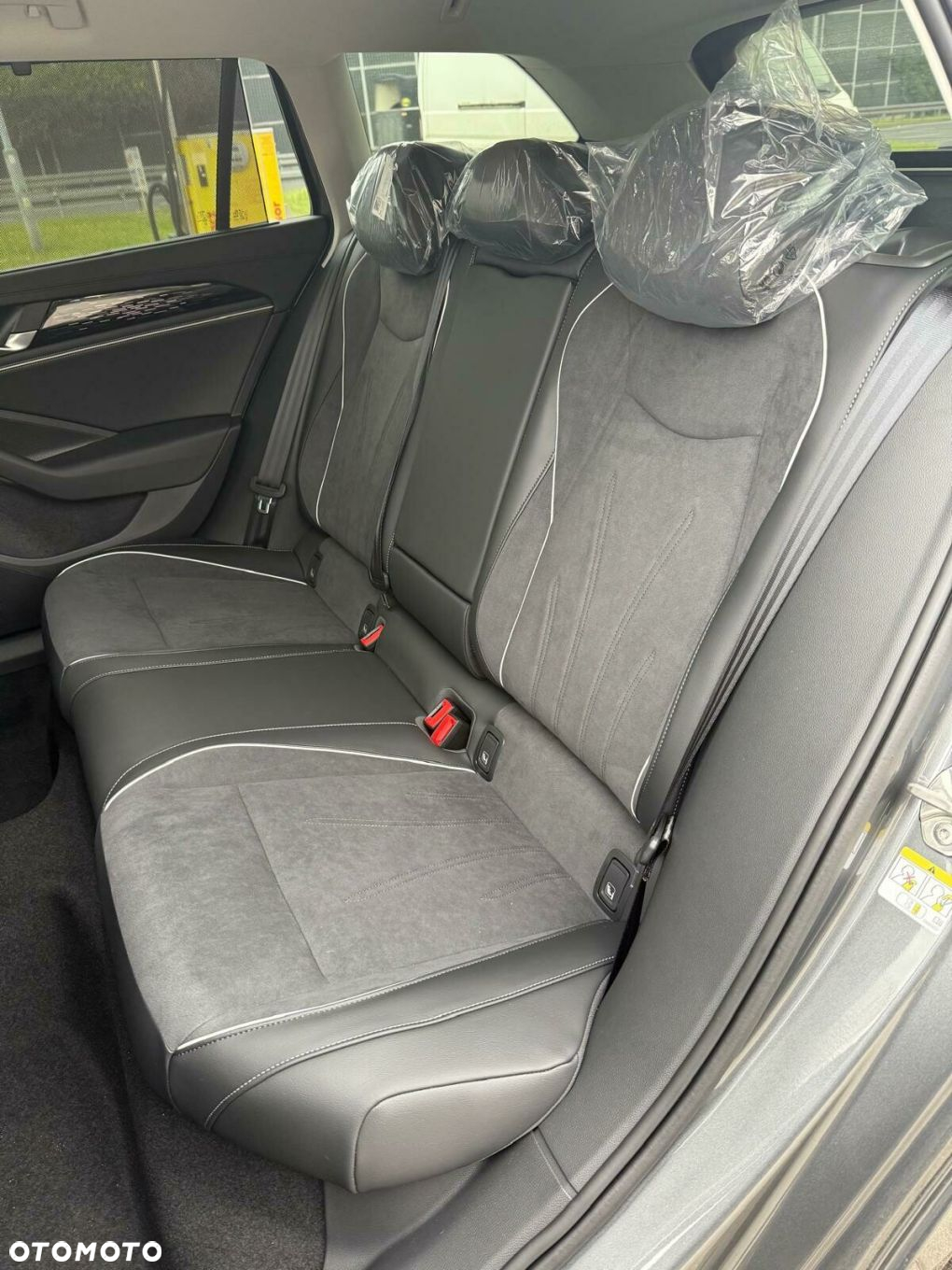 Volkswagen Passat 1.5 TSI eHybrid PHEV Elegance DSG - 35