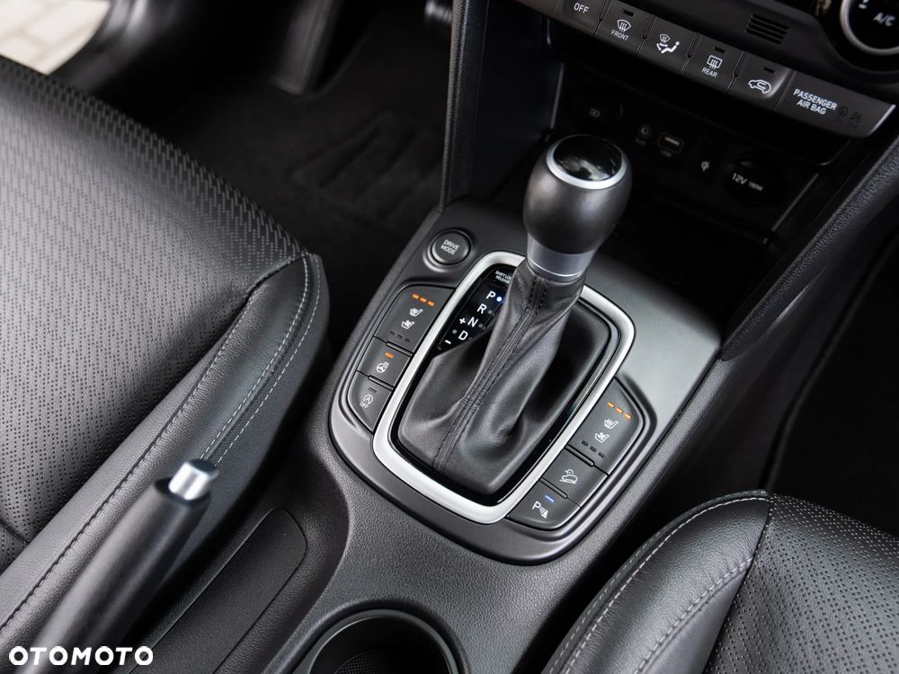 Hyundai Kona 1.6 T-GDI DCT Premium - 34
