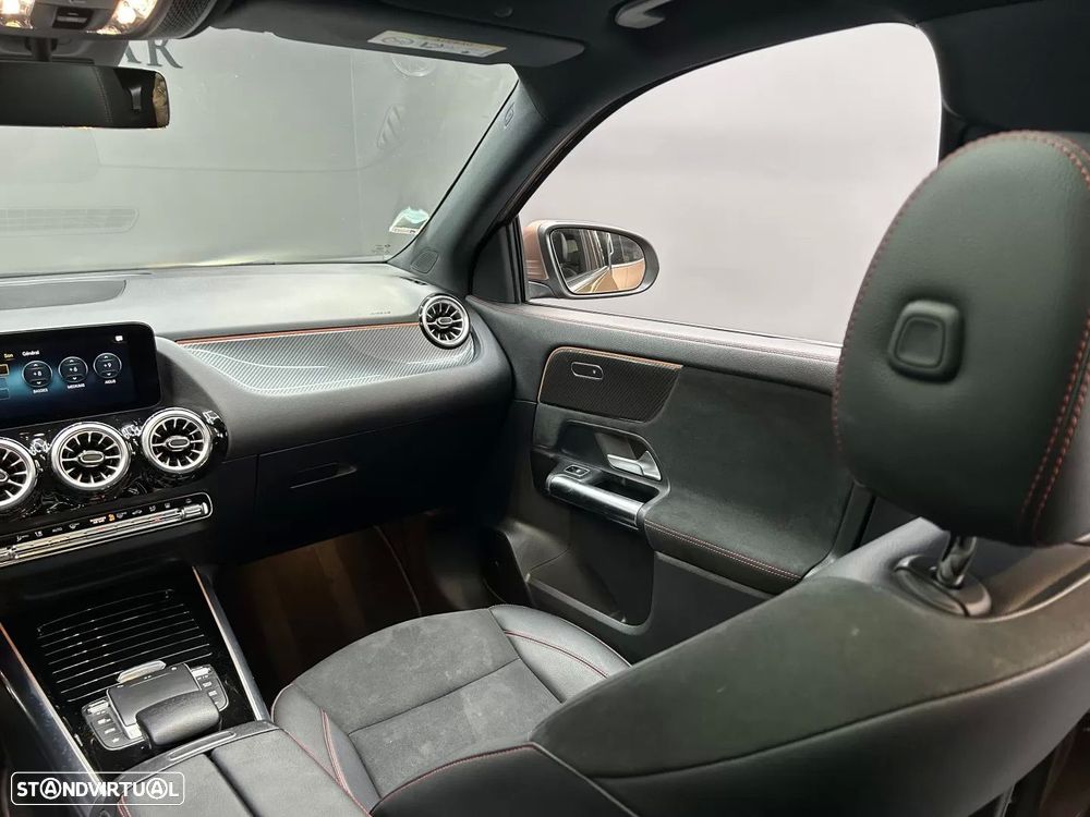 Mercedes-Benz GLA 250 e AMG Line - 38